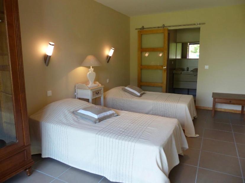 Bed and Breakfast La Grange de l’Ouche Saint-Parize-le-Chatel Exterior foto