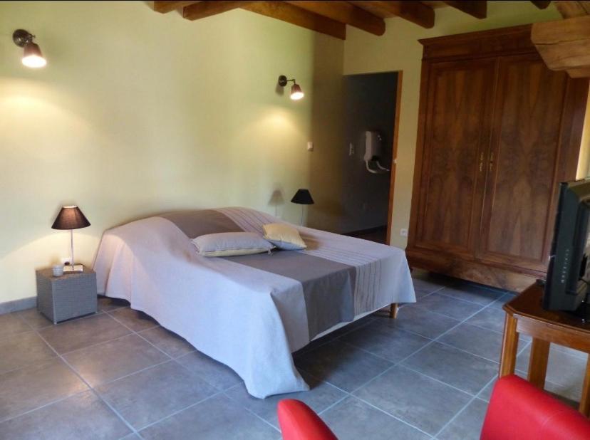 Bed and Breakfast La Grange de l’Ouche Saint-Parize-le-Chatel Exterior foto
